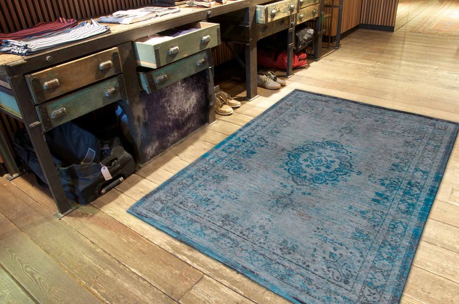 tapis Louis De Poortere CA 8255 Fading World Medaillon Grey Turquoise interior 2