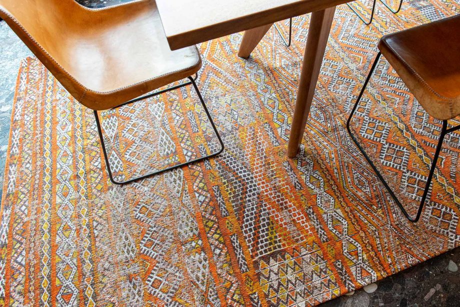 Louis De Poortere tapis CA 9111 Antiquarian Kilim Riad Orange interior 5