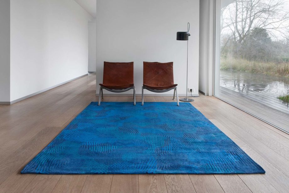 Louis De Poortere tapis CA 9225 Meditation Coral Blue Lagoon interior 1
