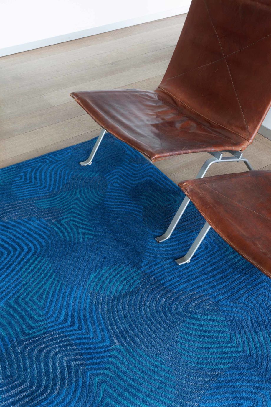 Louis De Poortere tapis CA 9225 Meditation Coral Blue Lagoon interior 2