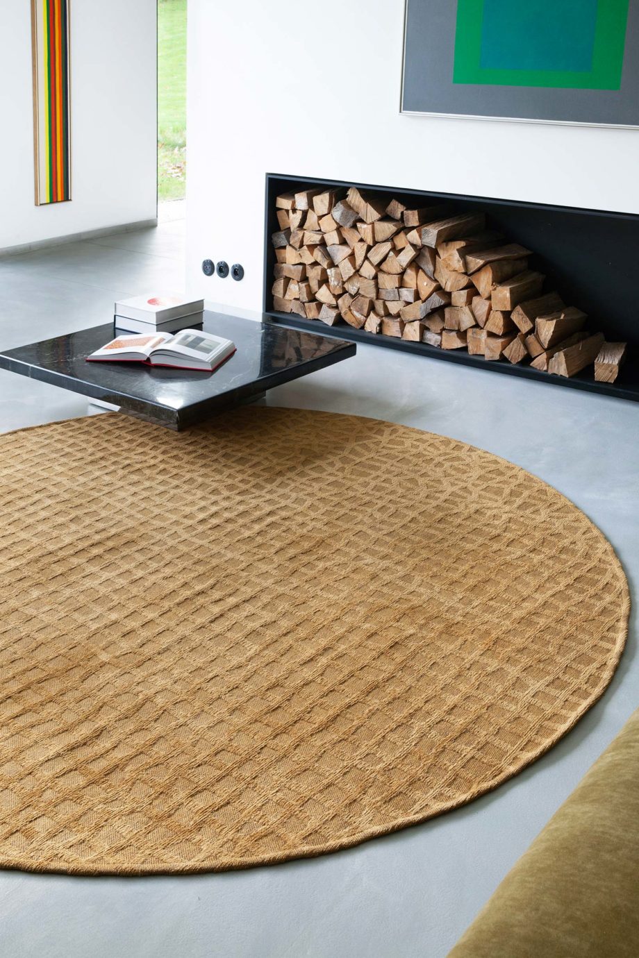 Louis De Poortere tapis CA 9248 Structures Trammel Roman Gold interior 9