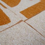 Louis De Poortere tapis Craft Papercut 9367 Curry zoom 2