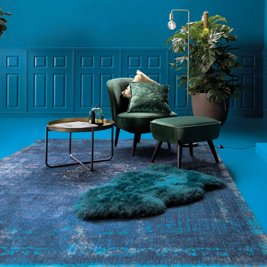 Louis De Poortere 8254 Fading World Blue Night interior 2025